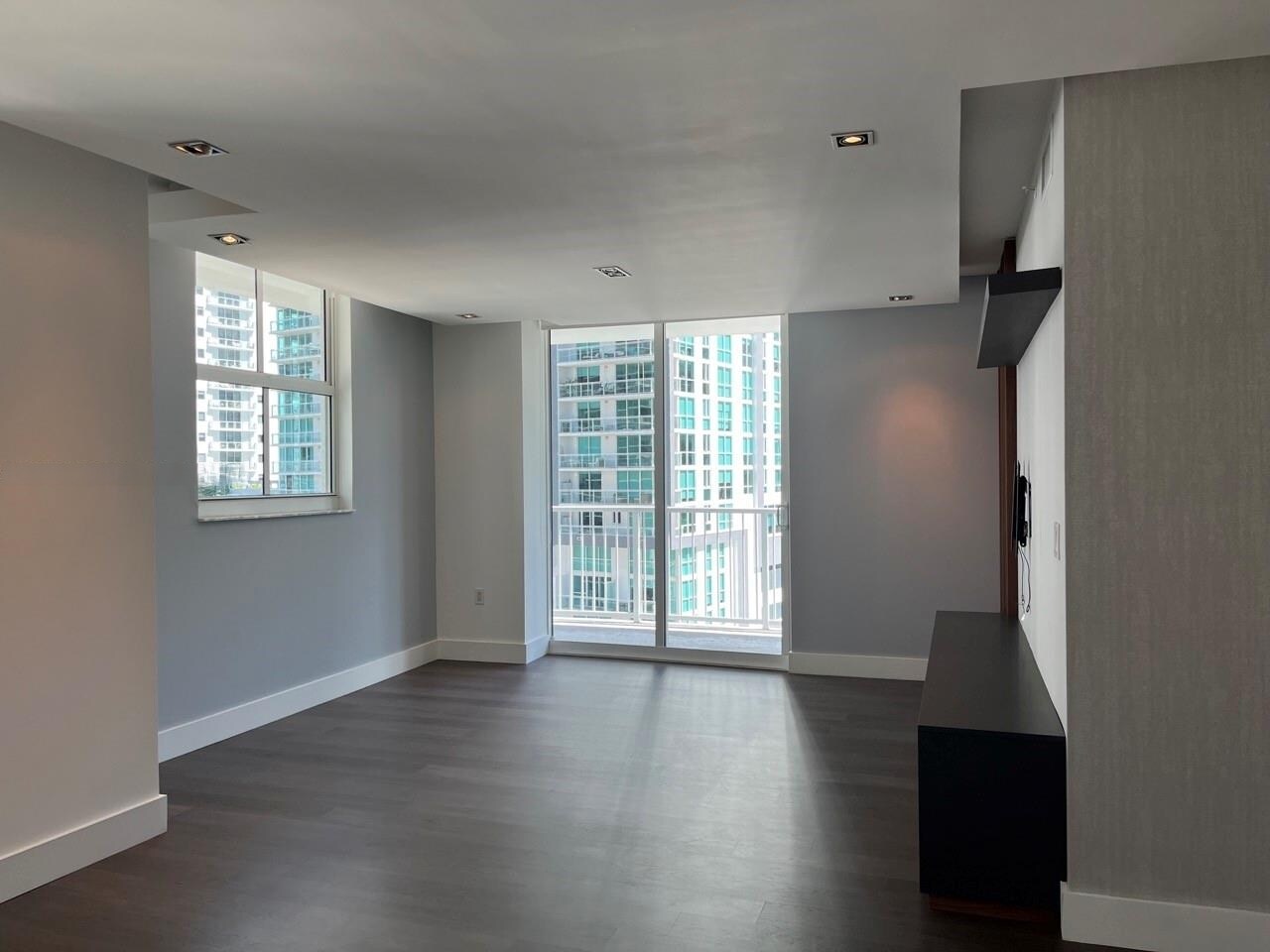 Building Photo - 1250 S Miami Ave