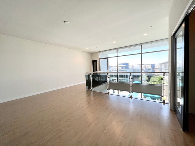 Building Photo - MOVE IN SPECIAL!!! FIRST MONTH FREE!!! LUX...