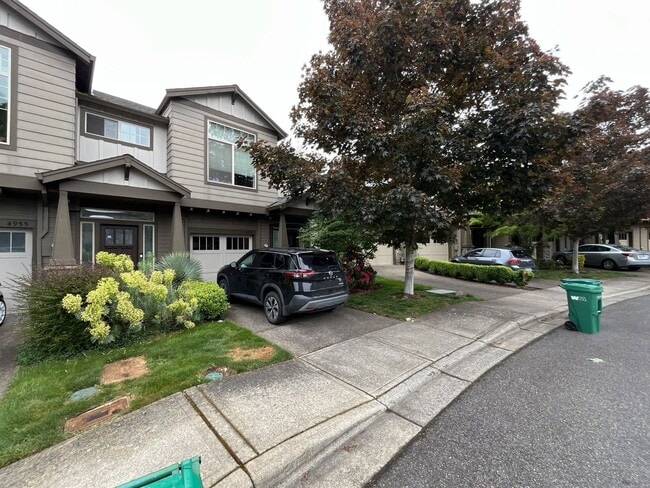Building Photo - Beautiful 1,479 Sq Ft Bethany Home with 3 Bedrooms, 2.5 Bathrooms, and Bright Open Living Spaces