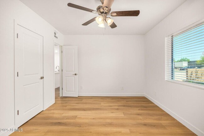Building Photo - 2-bedroom, 1-bath duplex by ASU