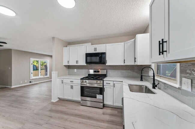 Building Photo - COMING SOON!! Charming 3-Bedroom Home with Spacious 2160 Sq Ft Layout in Independence, MO!