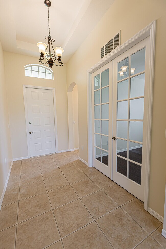 Building Photo - 544 SW Indian Key Dr