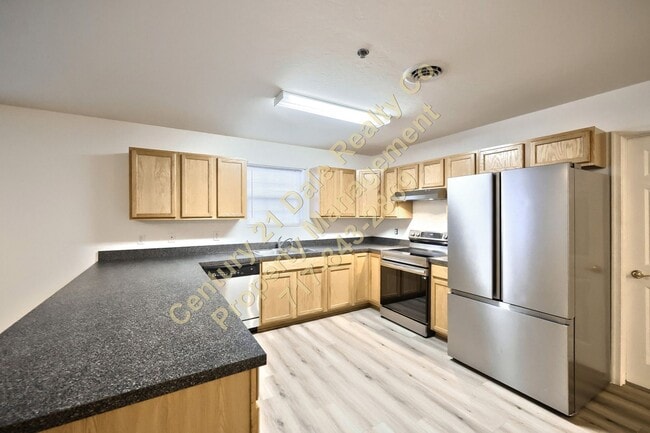 Building Photo - Large 2 Bedroom 1 Bath All One Level Apartment in Hellam PA