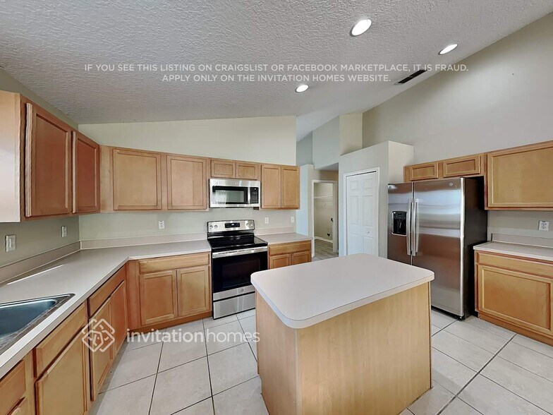 Building Photo - 265 Pima Trail