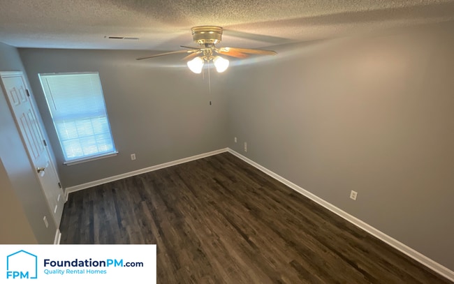 Building Photo - 3330 Edenshire Ln