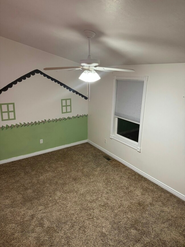 Building Photo - 3411 Dundee Dr