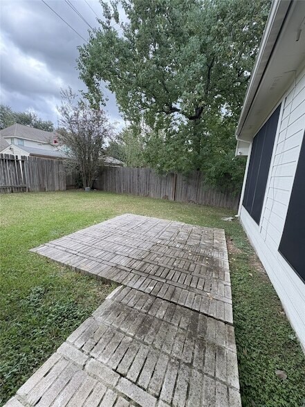 Building Photo - 2230 Laurel Oaks Dr