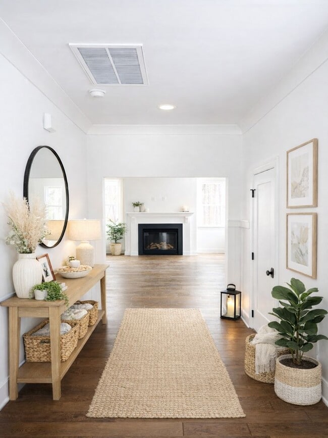 Building Photo - Beautiful 3BR 2.5BA Home in Statesville • 2 Car Garagge Tours