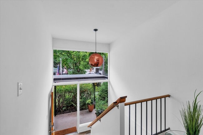 Building Photo - 1807 Fair St