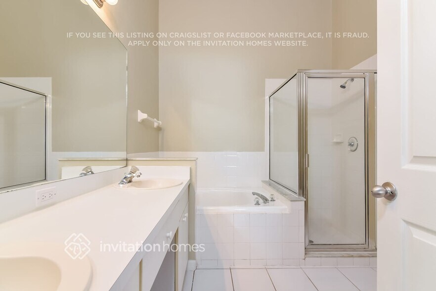 Building Photo - 19002 Weatherstone Dr