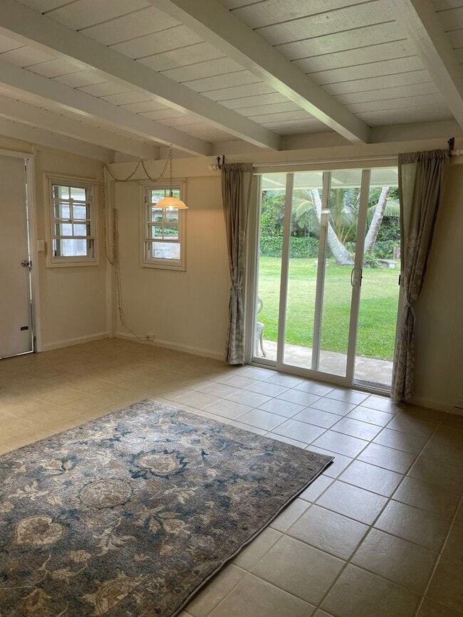 Building Photo - l3817g