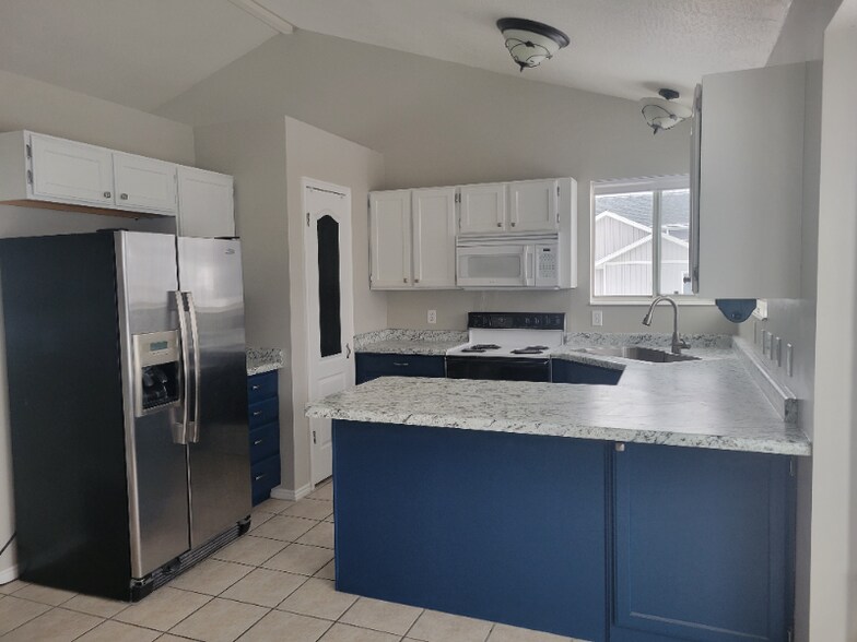 Building Photo - 3495 W 8070 S