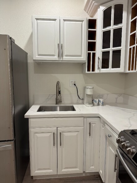 Building Photo - 13652 Perry Ann Cir