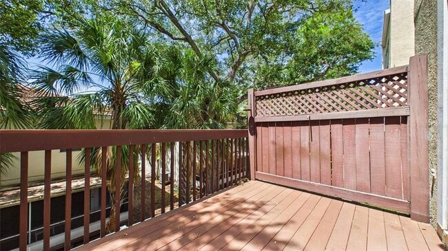 Building Photo - 3175 Bayshore Oaks Dr