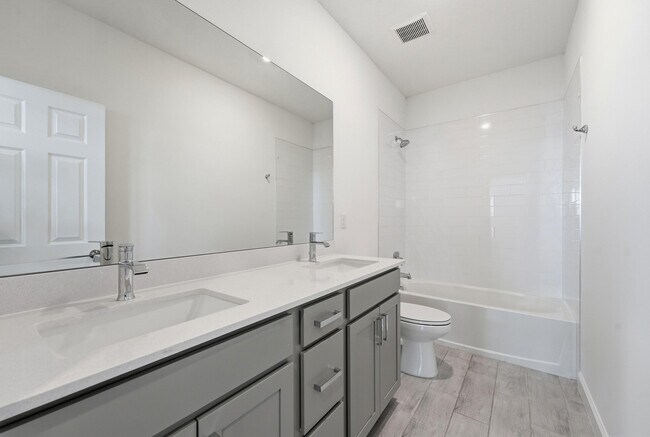 Building Photo - 1261 Deer Hvn Dr