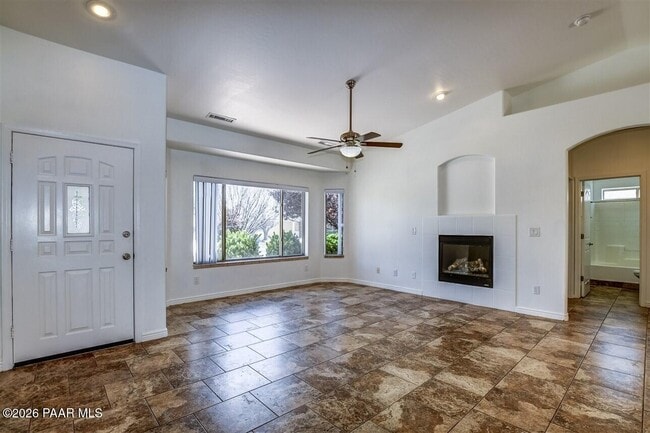 Building Photo - 6815 E Kilkenny Pl