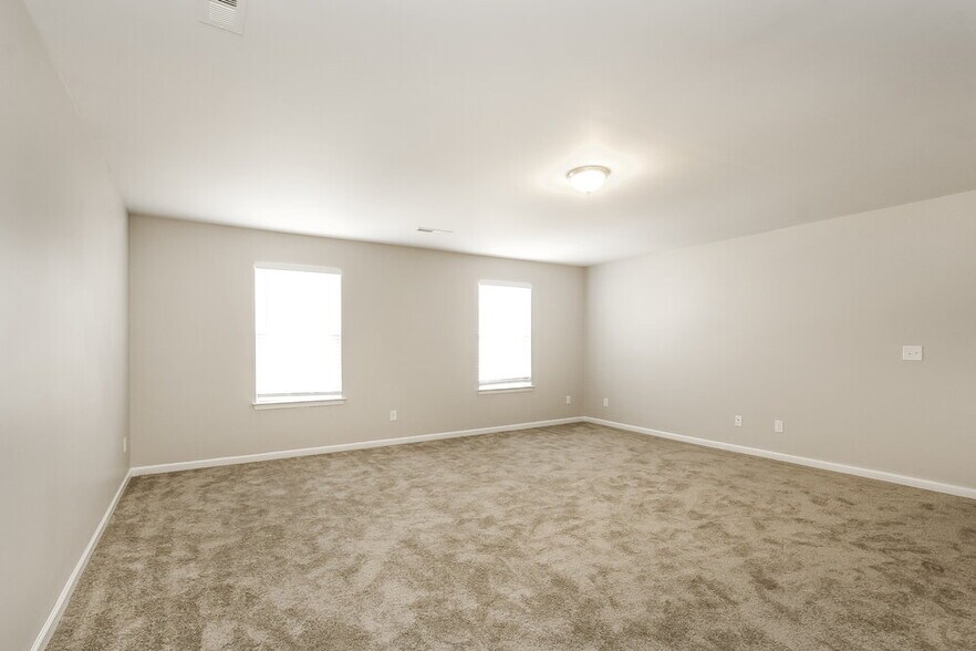 Building Photo - 2101 Lake Vista Drive