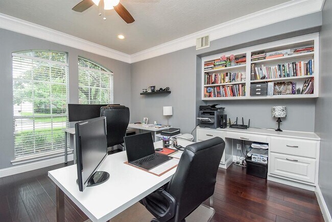 Building Photo - 4134 Starboard Shores Dr