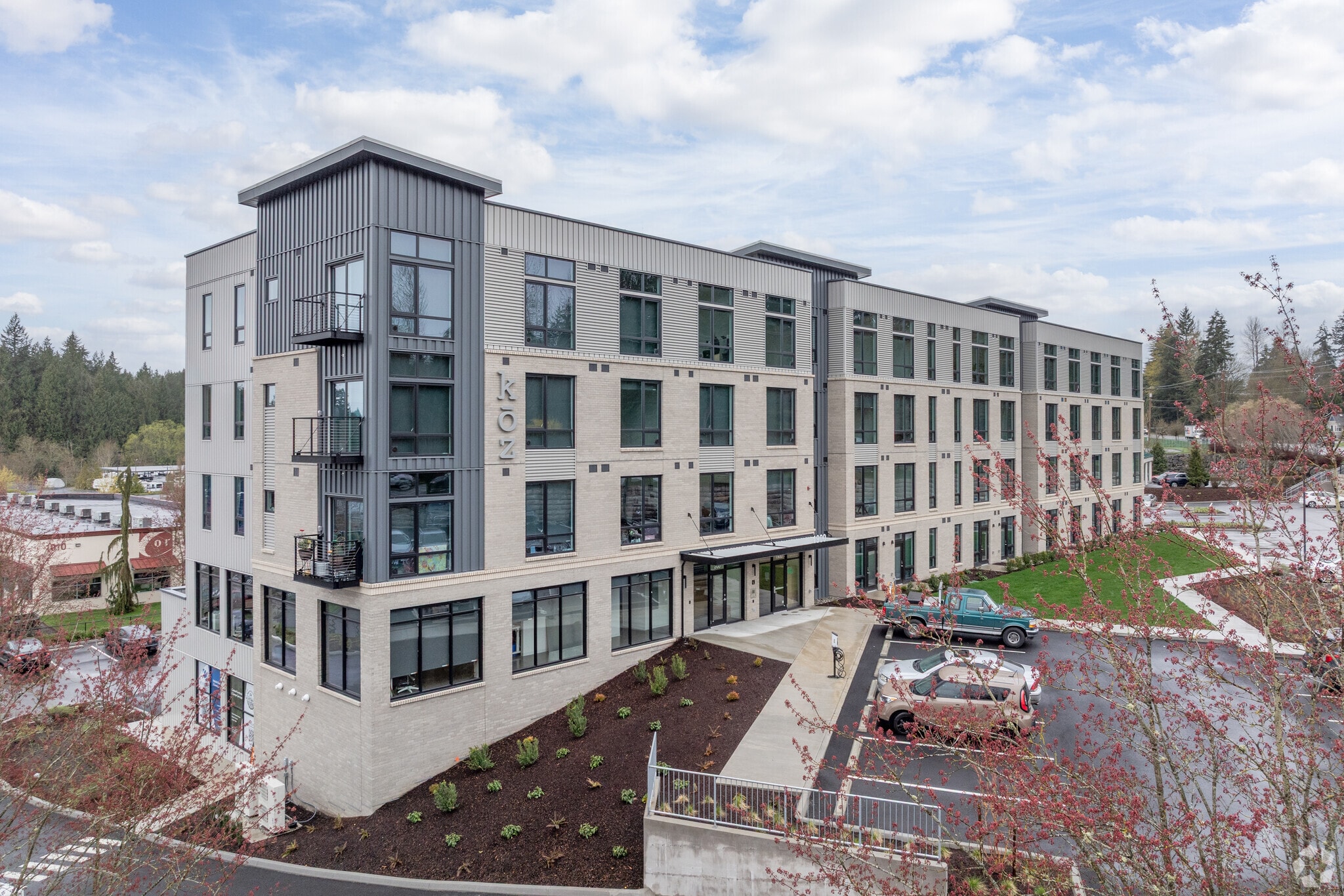 Building Photo - Koz on Bickford