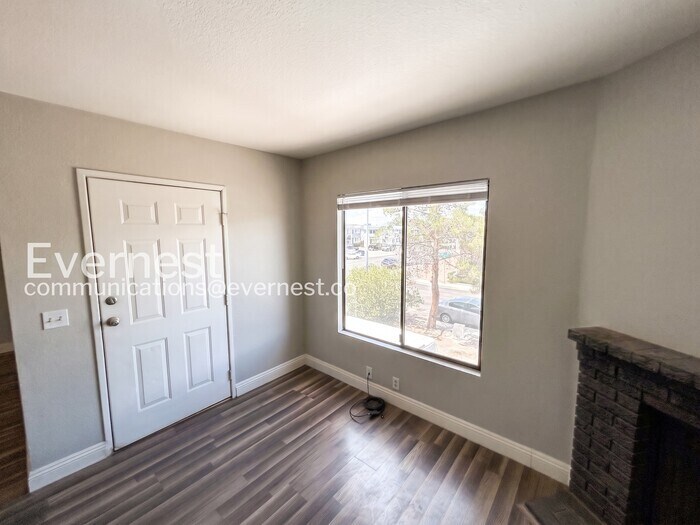 Building Photo - 6245 Bellota Dr
