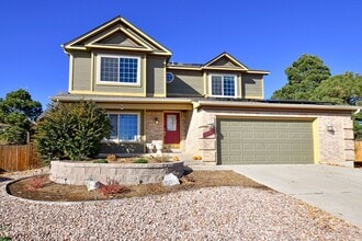 Building Photo - 4-bedroom Gem Near Ft. Carson!