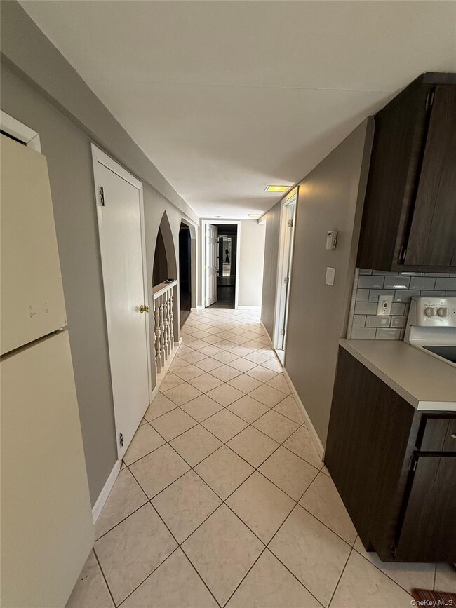 Building Photo - 60 Wheatfield Ln