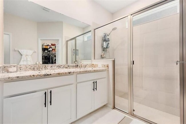 Building Photo - 32959 Sand Creek Dr