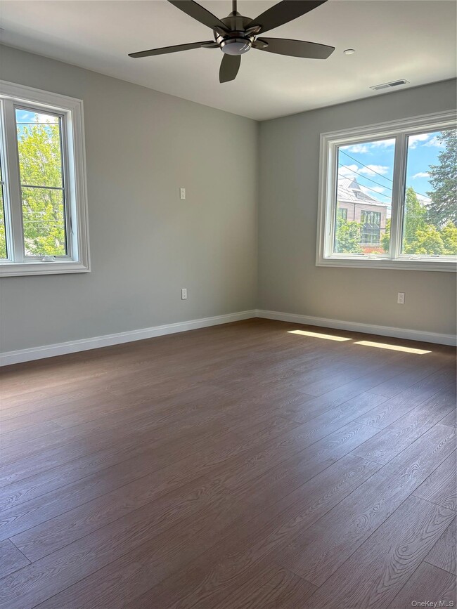 Building Photo - 109 Palisade St
