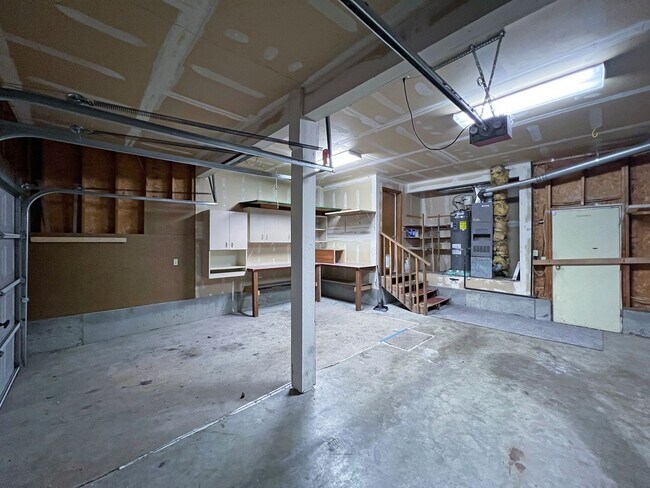 Building Photo - 1507 63rd Ave NE