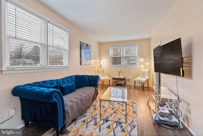 Building Photo - 931 Beaverbank Cir