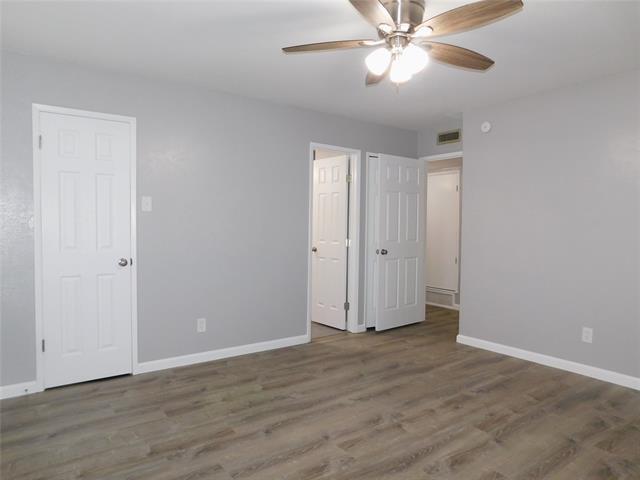 Building Photo - 1524 Carnation Dr