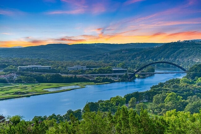 Building Photo - 4708 Lookout Mountain Cove