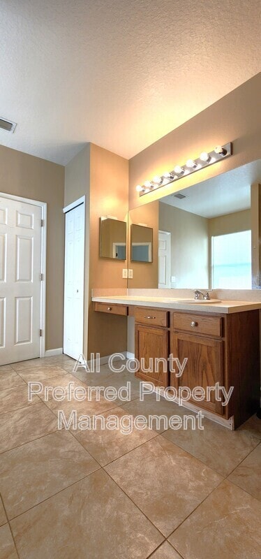 Building Photo - 3837 Mt Carmel Ln