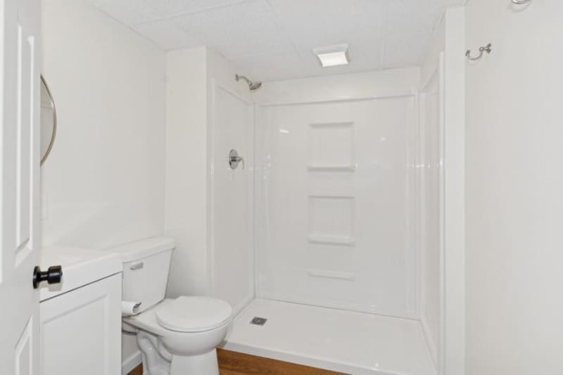 Building Photo - 8983 Vinewood Ln N