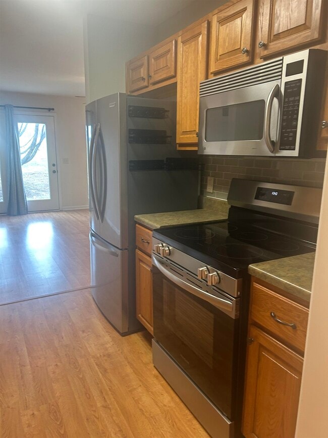 Building Photo - 125 Joyce Dr