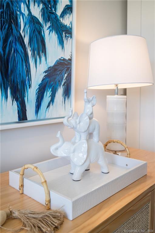 Building Photo - 201 Main St