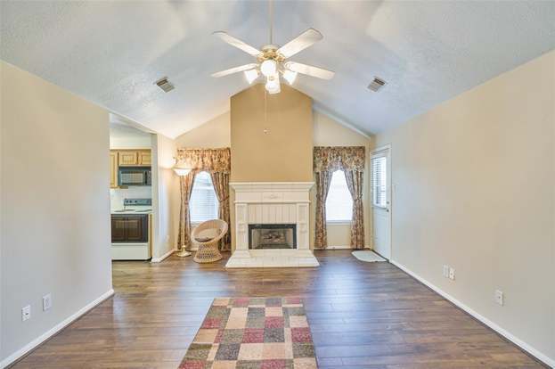 Building Photo - 5030 Deer Point Dr