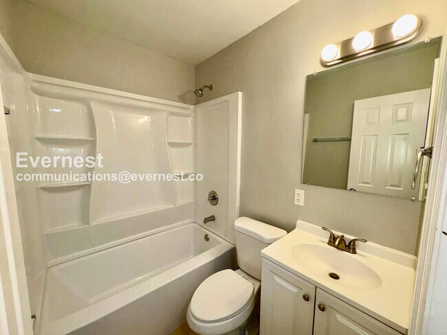 Building Photo - 7121 Flounder Dr