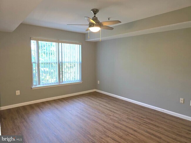 Building Photo - 13800 Farnsworth Ln