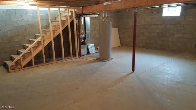 Building Photo - 110 N Kapitzky Dr
