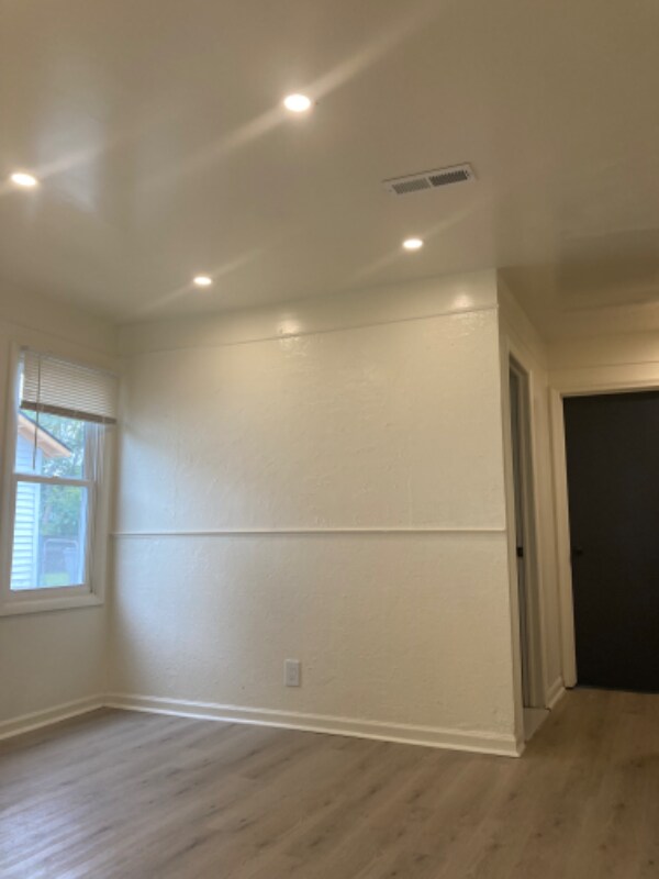 Building Photo - 1520 Meyer