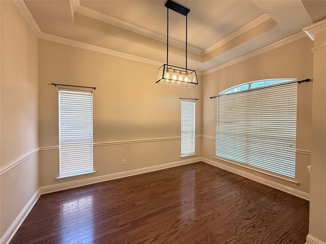 Building Photo - 1221 Hillcrest Dr