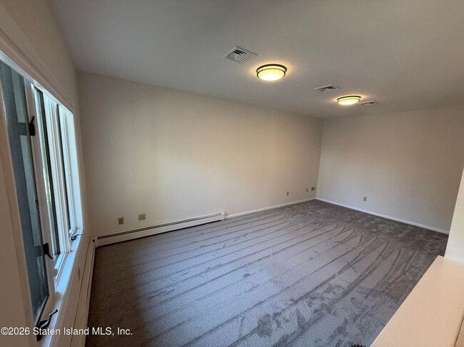 Building Photo - 73 Aspinwall St