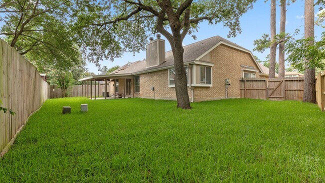 Building Photo - 22503 Holly Branch Dr