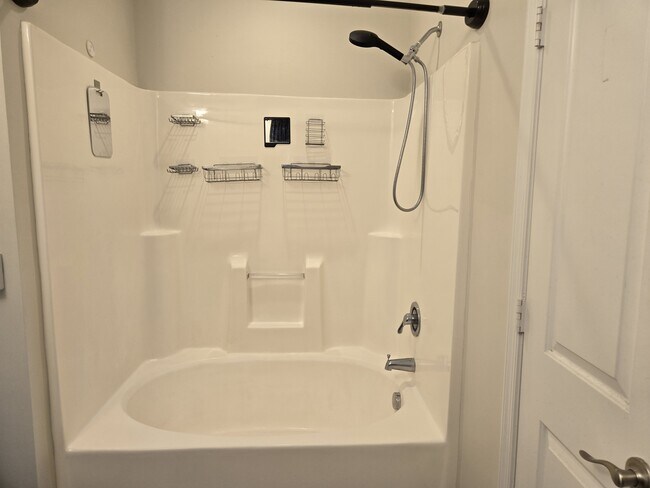 Building Photo - 2424 Chancery Ln