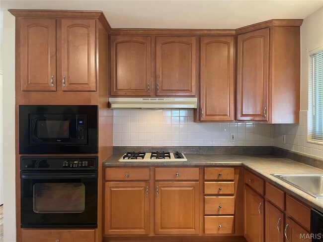 Building Photo - 2313 Esquline Dr