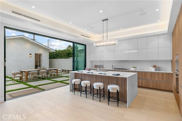 Building Photo - 4532 Katherine Ave