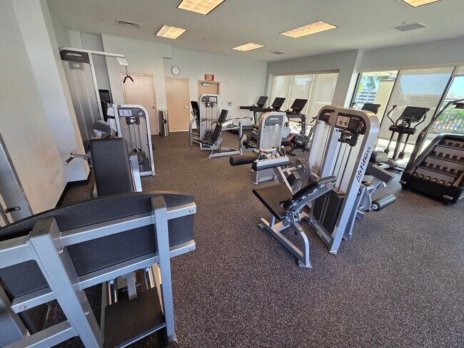 Building Photo - Immaculate Contemporary Living in Kaka‘ako- 2 bedroom, 2 bathroom, 2 covered parking stall, and I...