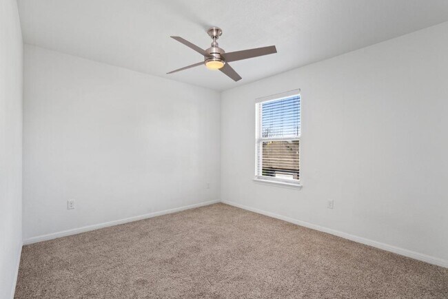 Building Photo - 5804 Loblolly Ln