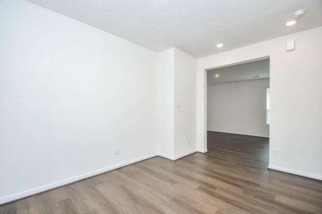 Building Photo - 25230 Benroe St